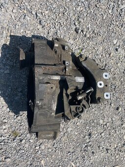 Predám motor 2l 103kw BKD/BKP - 5