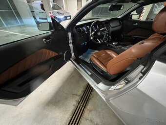 Ford MUSTANG 3.7 Convertible - 5