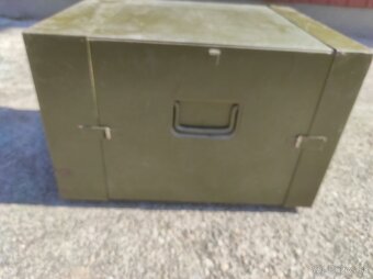 Predám Vojenskú nabíjačku - 5