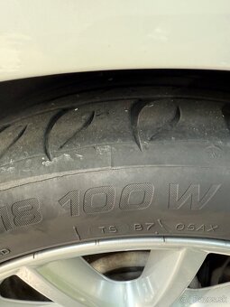 Na predaj: Originálne 18-palcové disky BMW F11 (ET30, 5x120) - 5