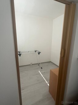 Na prenájom 2,5 izbový byt - 5