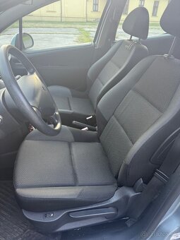 Peugeot 207 1.4 VTi Active (2010) - 5