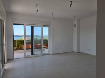 CHORVÁTSKO - 4 izbové apartmány s priestrannými pivnicami - - 5