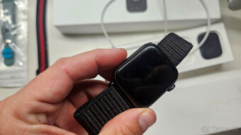 Apple Watch 5 black 44mm + remienky - 5