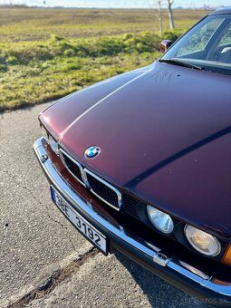 BMW E32 750i Brokatrot - 5