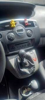 Renault scenic 2 -Rezervovane - 5