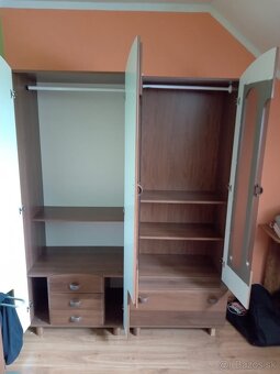 Dve skrine a komoda - 5