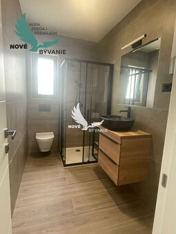 Luxusná novostavba len 70m od mora s výhľadom na more v Chor - 5