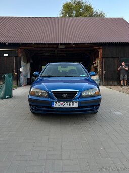 Hyundai Elantra 1.6i - 5