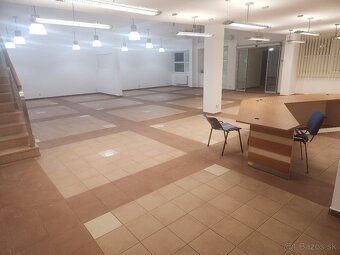 Skladovo-výrobné a obchodné priestory (1360m²) + parkovanie - 5
