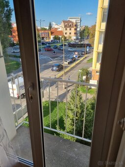 Prenajmem zariadený 1 - izbový byt v centre Piešťan. - 5