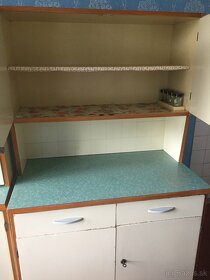 Dvojdielny kredenec. - 5