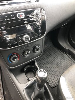 Fiat punto AT/ 5 - 5