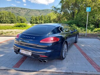 Porsche Panamera S - 5