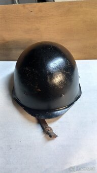 Stará vojenská prilba - 5