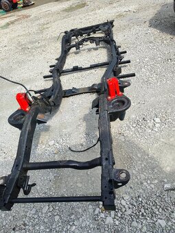 Nosný rám Nissan patrol y61 wagon - 5