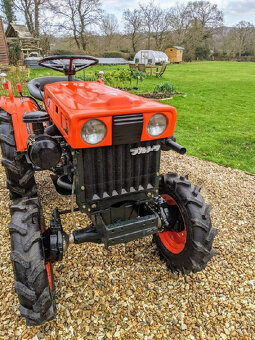 Traktor Kubota b7000 z roku 1999 - 5