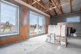 ALL INCLUSIVE l NA PREDAJ 3 IZBOVÝ RODINNÝ DOM-NOVOSTAVBU, H - 5