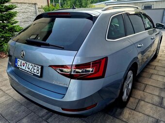 Škoda Superb kombi - 5