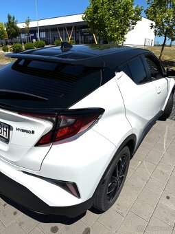 Toyota C-HR 1.8 Hybrid (2021), TOP STAV, 1. majiteľ, záruka - 5
