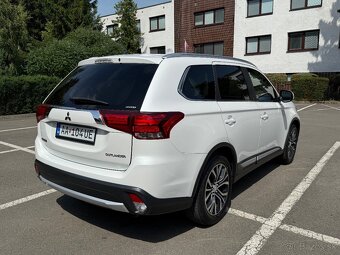 Mitsubishi Outlander 2.2DI-D 4WD Automat - 5