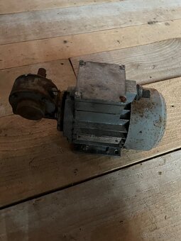 Predam elektromotory - 5