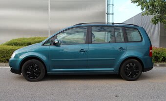 Volkswagen Touran 2.0 TDI DSG - 5