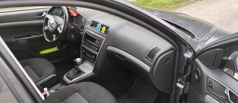 Predám Octaviu Combi 2.0 TDI 103kw CR - 5