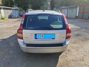 Volvo V50 2.0 100kw M6 - Možné splátky od 19.90 € - 5