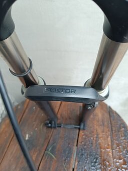 RockShox Sektor - 5