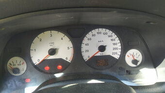 Predám Opel Astra Caravan, 2,0 diesel - 5
