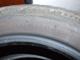 Predám zimné pneu Dunlop wintersport 5 215/60 R17 96H - 5