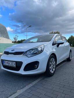 Kia Rio - 5