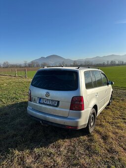 TOURAN 2.0tdi - 5