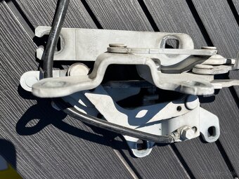 Predám diely BMW e90 Lift 2011 - 5