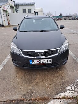 Predám Kia Ceed SW 1,4 77kw - 5