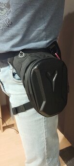 Moto kapsa na stehno - 5