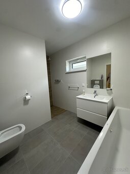 Na prenájom 4 izbový rodinný dom - Voľný Ihned - 5