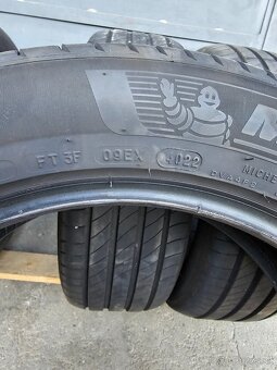 215/55r17 michelin - 5