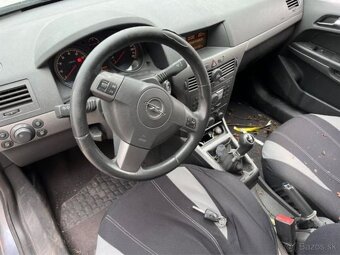 Predám náhradné diely na Opel Astra H 1,4benzin - 5