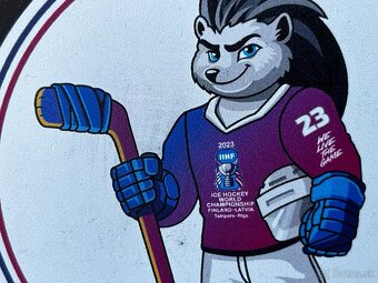 Puky z MS IIHF - 5