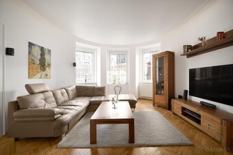 STAROMESTSKÝ 4-IZBOVÝ BYT na ul. ŠPITÁLSKA S ATMOSFÉROU PRI  - 5