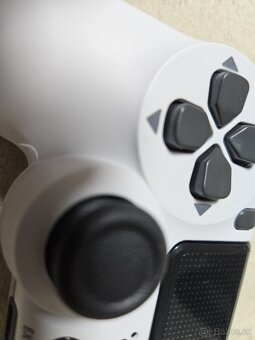 Ps4 ovladac novy - 5