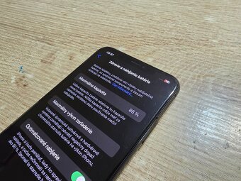 Iphone 11 pro max 256gb plnefunkcny bateria ma 86 percentne - 5