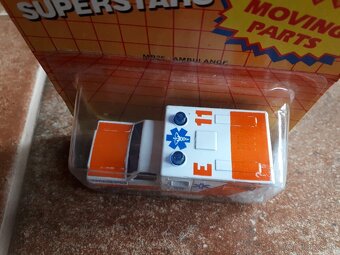 Stara hracka : MATCHBOX Ambulance - 5