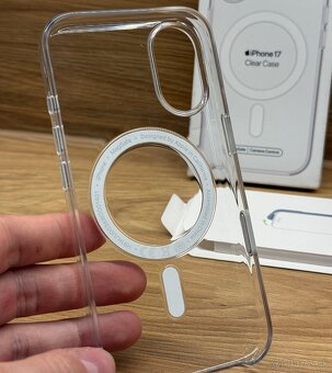 Apple Clear Case iPhone 17 - 5