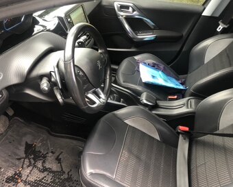 Peugeot 2008/ Automat - 5