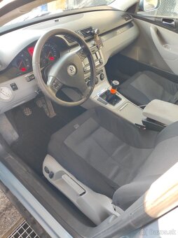 Volkswagen Passat B6 - 5