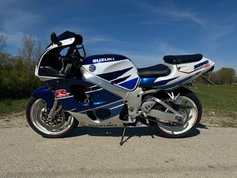 Suzuki GSXR-750 SRAD - 5
