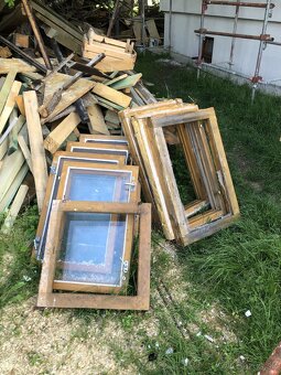 Ponúkam staré okná a dvere za odvoz – Sučany - 5